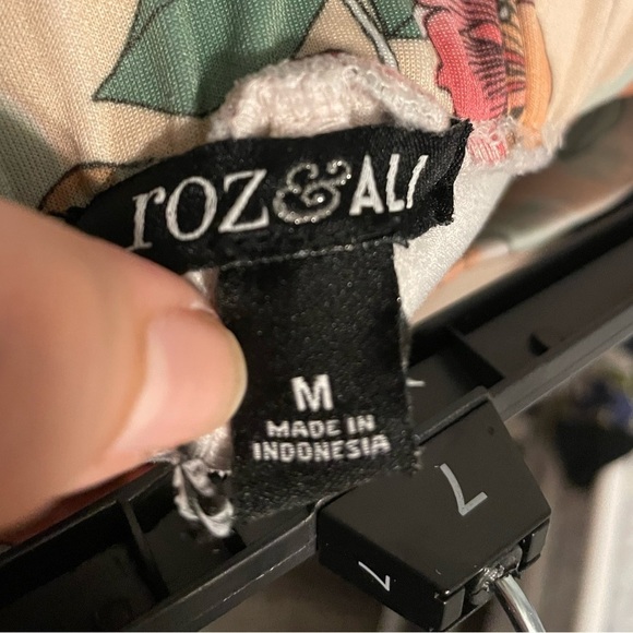 Skirt - Picture 2 of 2